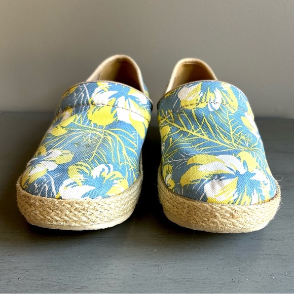 Dansko Victoria Canvas Tahiti Yellow Floral Print Espadrille Trim Work Clog 40 - Picture 5 of 15